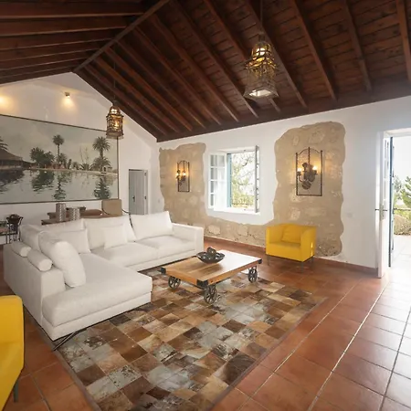 La Malvasia カントリーハウス Arico Viejo